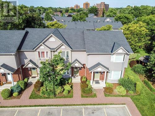 83 - 1535 Trossacks Avenue N, London, ON -  With Facade