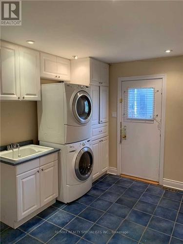 1365 Mississauga Road, Mississauga, ON - Indoor Photo Showing Laundry Room