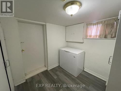 125 Foxwell Street, Toronto, ON - Indoor Photo Showing Laundry Room