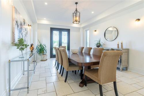525 Elm Tree Road E, Grimsby, ON - Indoor Photo Showing Dining Room