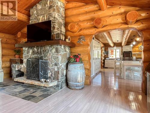 8307 92Nd Avenue, Osoyoos, BC - Indoor With Fireplace