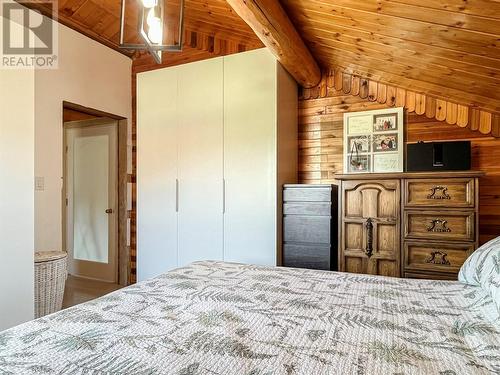 8307 92Nd Avenue, Osoyoos, BC - Indoor Photo Showing Bedroom
