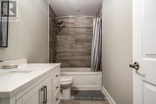 76 Melbourne Street, Hamilton, ON - Indoor Photo Showing Bathroom