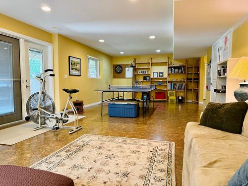 838 309Th Street, Kimberley, BC - Indoor Photo Showing Gym Room