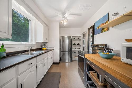 126 Queensdale Avenue, Hamilton, ON - Indoor Photo Showing Kitchen With Double Sink