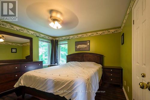 105 Bate Road, Quinte West, ON - Indoor Photo Showing Bedroom