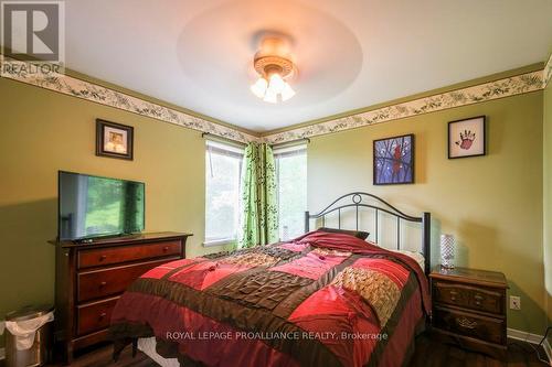 105 Bate Road, Quinte West, ON - Indoor Photo Showing Bedroom