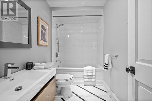 16 Gormley Avenue, Toronto, ON - Indoor Photo Showing Bathroom