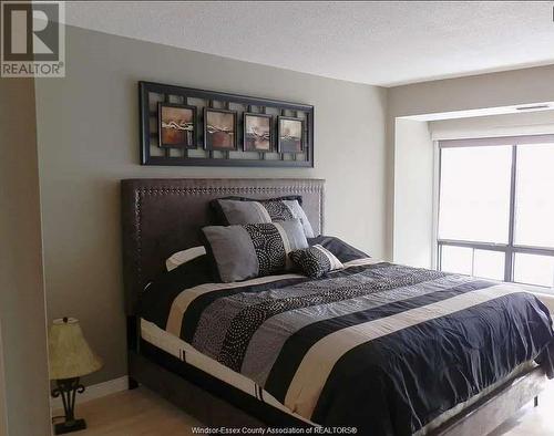 5125 Riverside Drive Unit# 504, Windsor, ON - Indoor Photo Showing Bedroom