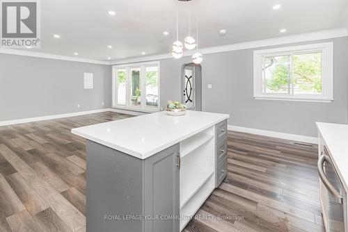 70 Golden Boulevard, Welland, ON - Indoor Photo Showing Kitchen