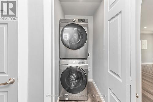 70 Golden Boulevard, Welland, ON - Indoor Photo Showing Laundry Room