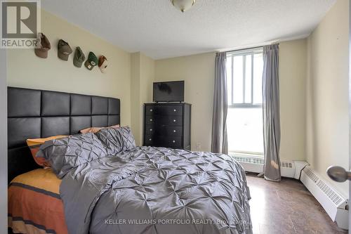 707 - 4673 Jane Street, Toronto (Black Creek), ON - Indoor Photo Showing Bedroom