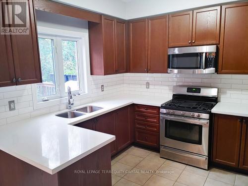 184 Patterson Road, Barrie, ON - Indoor Photo Showing Kitchen With Double Sink