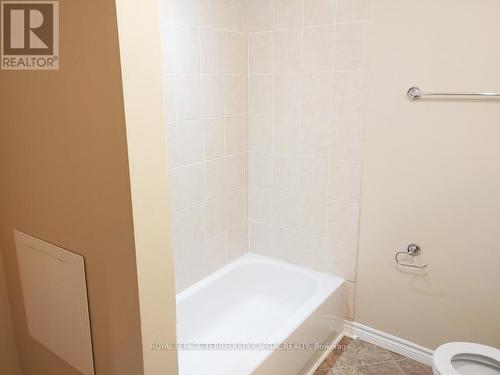 184 Patterson Road, Barrie, ON - Indoor Photo Showing Bathroom