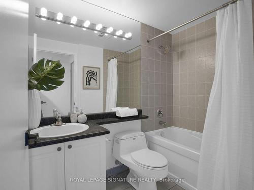 508-38 Fontenay Crt, Toronto, ON - Indoor Photo Showing Bathroom
