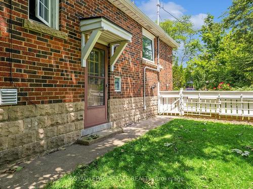 126 Queensdale Ave E, Hamilton, ON - Outdoor