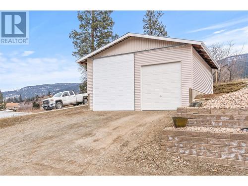 14225 Oyama Road, Lake Country, BC - Outdoor