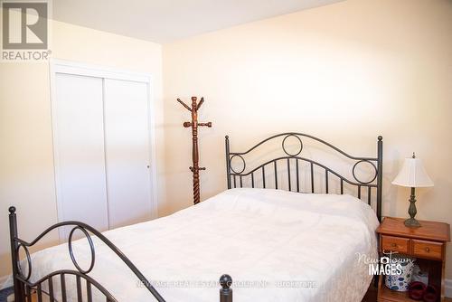 41 Linden Avenue, Brantford, ON - Indoor Photo Showing Bedroom