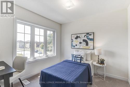 512 Black Cherry Crescent, Shelburne, ON - Indoor Photo Showing Bedroom