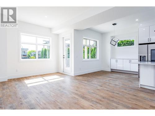 1946 Hemmerling Court, Kelowna, BC - Indoor Photo Showing Other Room