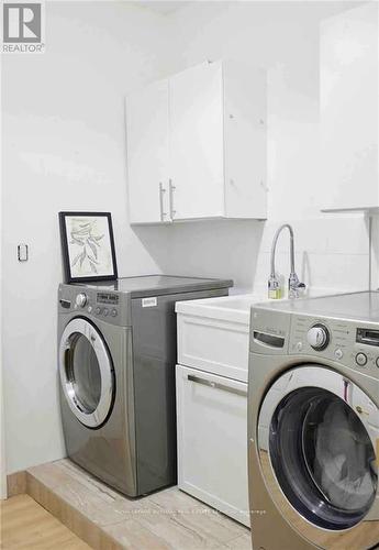 217 Donnici Drive, Hamilton, ON - Indoor Photo Showing Laundry Room