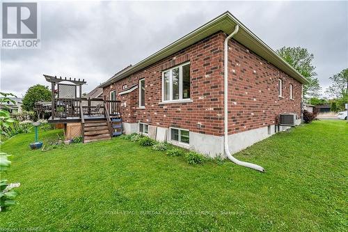 217 Donnici Drive, Hamilton, ON - Outdoor