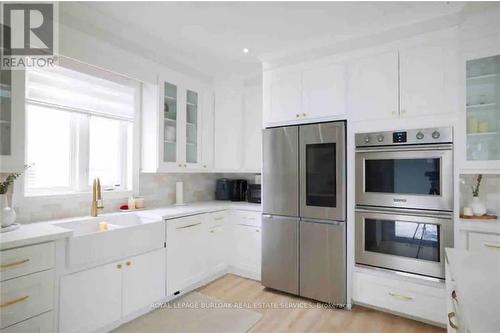 217 Donnici Drive, Hamilton, ON - Indoor Photo Showing Kitchen With Stainless Steel Kitchen