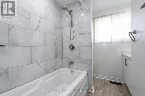 2155 Walker Avenue, Peterborough, ON - Indoor Photo Showing Bathroom