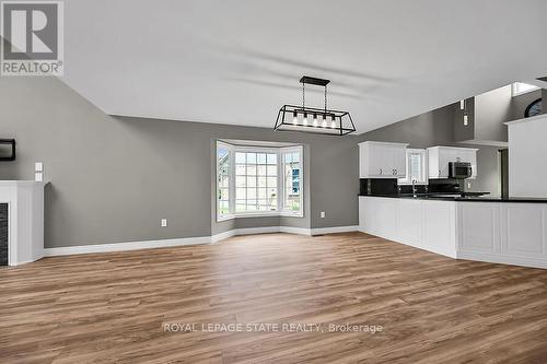 3 - 1173 Bellview Crescent, Burlington, ON - Indoor Photo Showing Kitchen