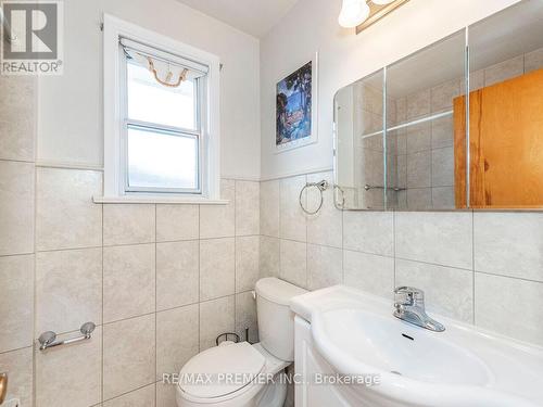 89 Cayuga Avenue, Toronto, ON - Indoor Photo Showing Bathroom