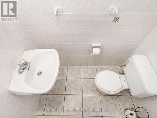 89 Cayuga Avenue, Toronto, ON - Indoor Photo Showing Bathroom