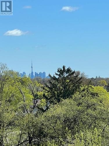 516 - 86 Dundas Street E, Mississauga, ON - Outdoor With View