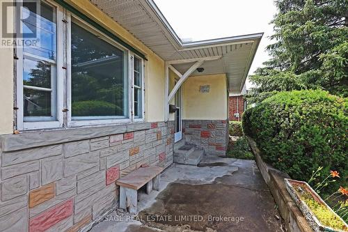 991 Kipling Avenue, Toronto, ON - Outdoor