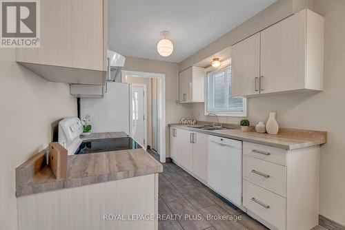 2440 Rosemary Drive, Mississauga, ON - Indoor Photo Showing Kitchen With Double Sink