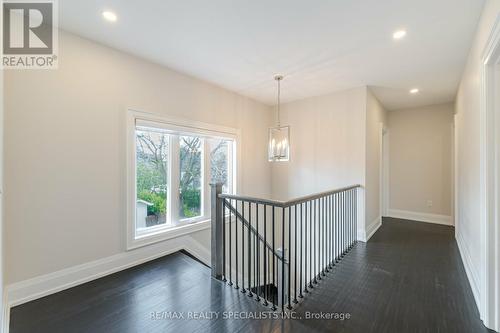 427 Pinegrove Road, Oakville, ON - Indoor Photo Showing Other Room