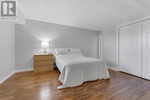 211 - 2045 Appleby Line, Burlington, ON - Indoor Photo Showing Bedroom