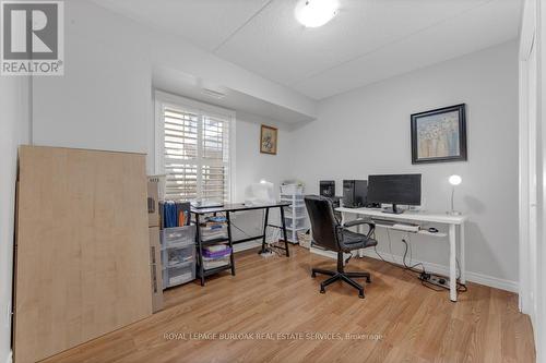 211 - 2045 Appleby Line, Burlington, ON - Indoor Photo Showing Office