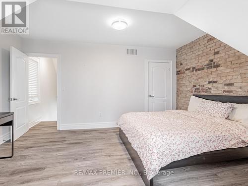 10 St Annes Road, Toronto (Little Portugal), ON - Indoor Photo Showing Bedroom