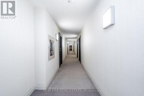 748 - 10 Capreol Court, Toronto, ON - Indoor Photo Showing Other Room