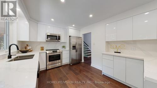 12 Flaremore Crescent, Toronto, ON - Indoor Photo Showing Kitchen With Double Sink With Upgraded Kitchen