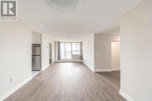 1015 - 100 Wingarden Court, Toronto, ON - Indoor