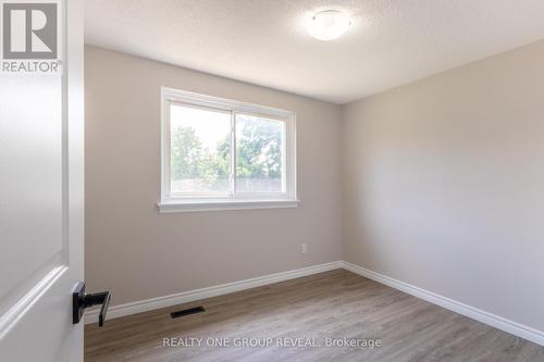 1011 Basswood Avenue, Oshawa, ON - Indoor Photo Showing Other Room