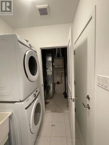 197 Monarch Avenue, Ajax, ON - Indoor Photo Showing Laundry Room