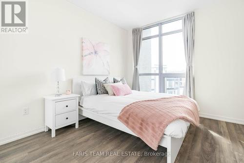 3666 Ferretti Court, Innisfil, ON - Indoor Photo Showing Bedroom