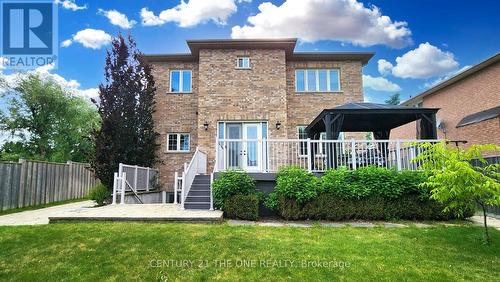 17 Creekview Avenue, Richmond Hill, ON - Outdoor