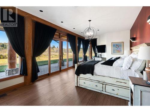 5957 Thorsteinson Road, 103 Mile House, BC - Indoor Photo Showing Bedroom