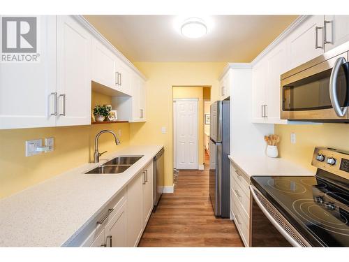 95 Winnipeg Street Unit# 104, Penticton, BC - Indoor Photo Showing Kitchen With Stainless Steel Kitchen With Double Sink