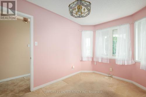 907 Ralphson Crescent, Peterborough, ON - Indoor Photo Showing Other Room