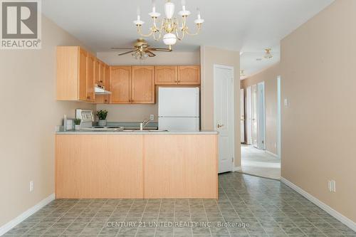 907 Ralphson Crescent, Peterborough, ON - Indoor Photo Showing Kitchen