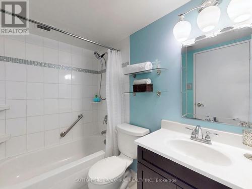 212 - 20 Sunrise Avenue, Toronto, ON - Indoor Photo Showing Bathroom